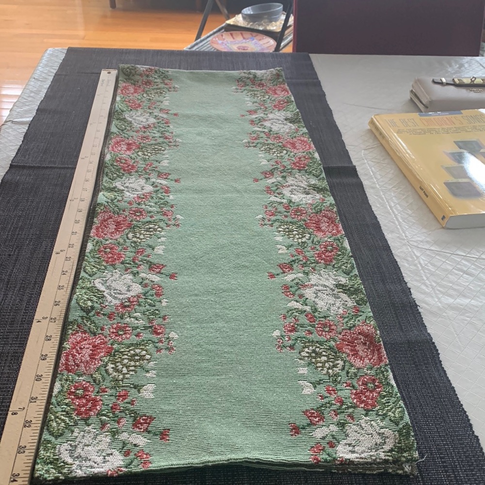 Table runner